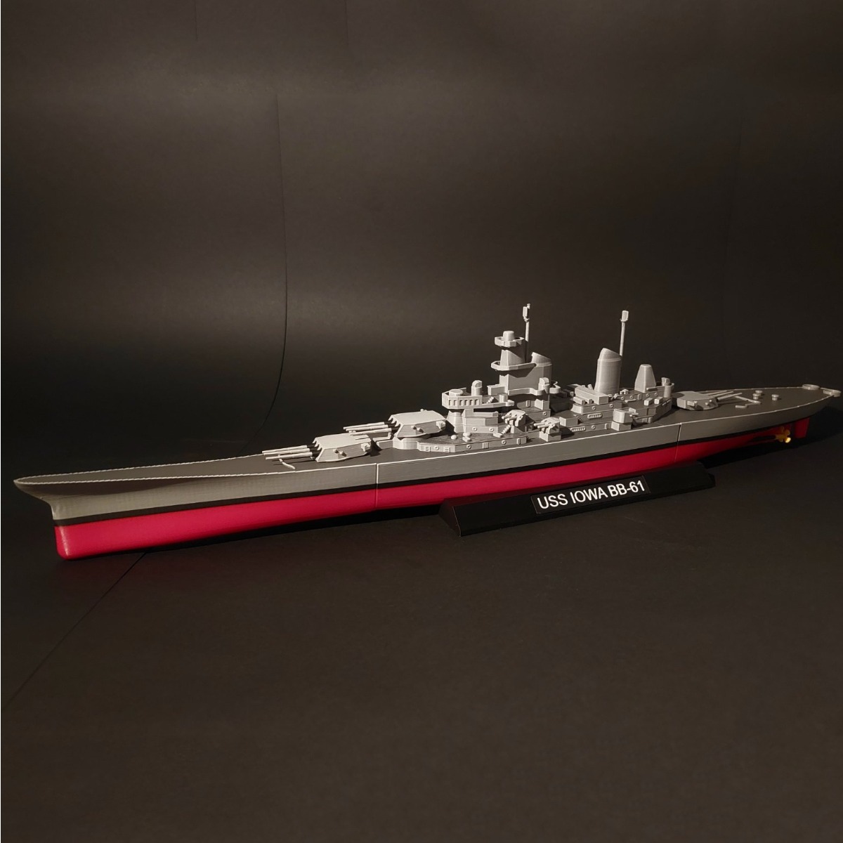 Model Kit Battleship - Model Perakitan Kapal Perang Kelas Iowa