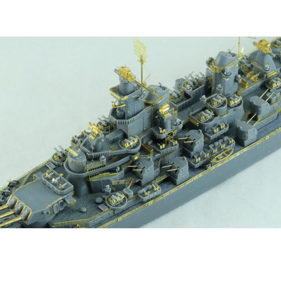 V57001 VEE HOBBY 1/700 IOWA 19 - Model Kit Battleship ulasan dan harga
